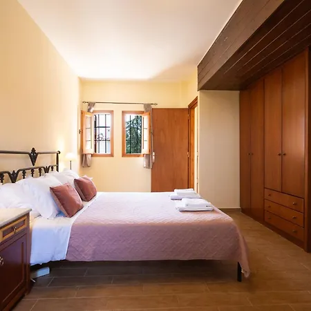 Retreat Homes Apokoronas וילה Douliana